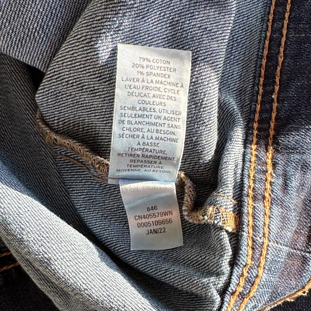 Caslon 3x Dark Blue Jean Jacket with great style & stretch! - Picture 7 of 7